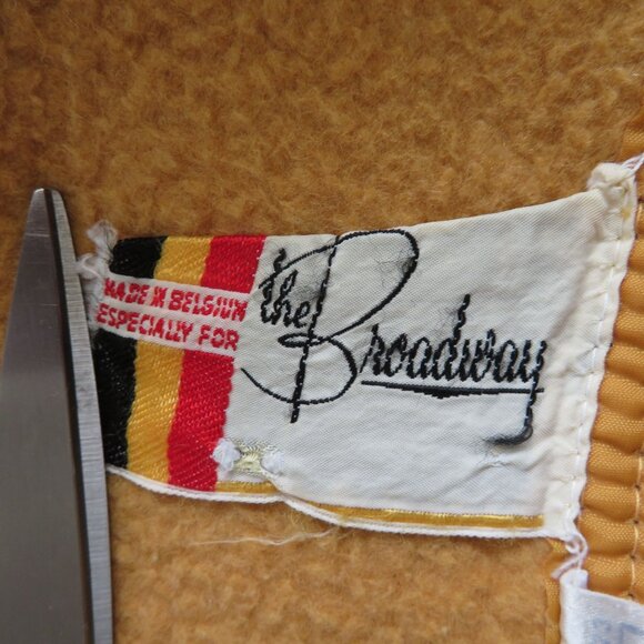 Vintage Belgian Made Acrylic Blanket Gold Tone Queen Satin Trim by The Broadway - Picture 8 of 12